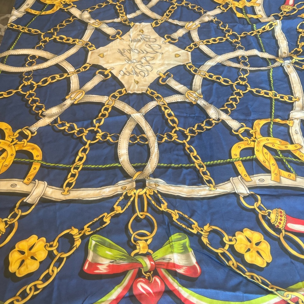 Extra large Moschino scarf 50x50 square brilliant light summer scarf